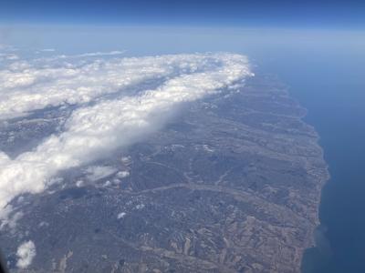 旭川出張のついでに、4月初めの美瑛を散歩（おまけ）AIR DO機で東京へ。北海道を出る直前に見事な雲に遭遇！