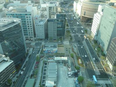 三宮駅前散歩。市役所の展望台は閉鎖中。ザンネン。