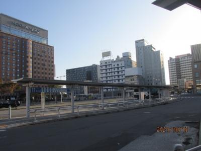 函館の三日間（４８）函館駅前風景。