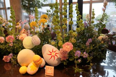 春の横浜♪　Vol.1 ☆横浜ロイヤルパークホテル：美しい花とクラブラウンジ♪