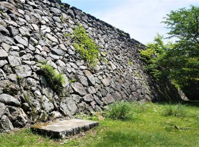 2022.5奈良南部ドライブ一人旅10-高取城に登る．石垣が凄い！