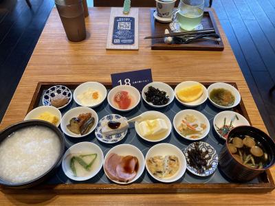 今日の朝食堂　今日の朝定食⑩　　　中央区築地　築地本願寺カフェ Tumugi