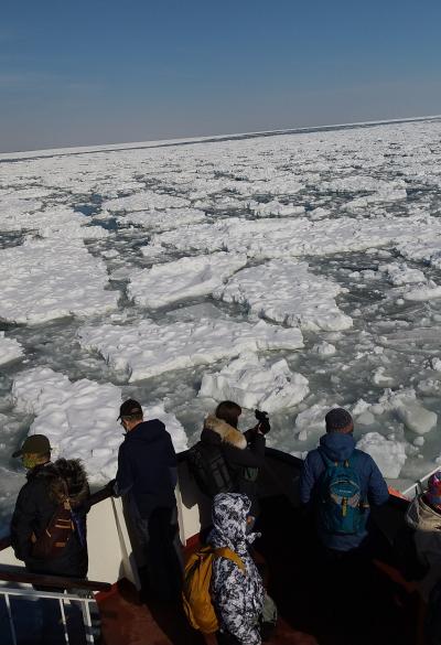  流氷砕氷船で厳冬のオホーツク海クルーズ