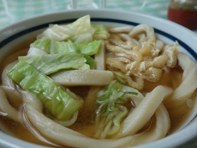 富士吉田にきたからには，うどん，でしょう。人気店でいただきました。