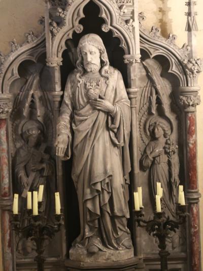 那須ステンドグラス美術館-4　彫像-聖人/女神　☆キリストの生涯物語伝えて