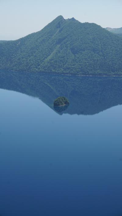 ２０２２年、コロナ感染が下火の初夏に北海道東部へ一人旅　５．晴天の神の子池と摩周湖、阿寒湖を楽しむ