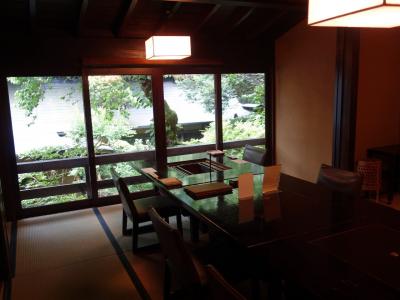 秋川渓谷の黒茶屋でランチを。
