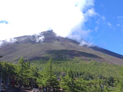 富士山五合目へ行ってきました。