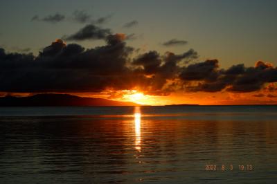 海に沈む太陽に感動の竹富島 八重山③