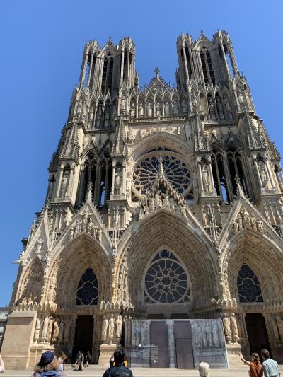 2022年夏フランス旅②運河クルーズと大聖堂＆シャンパンの街ランス