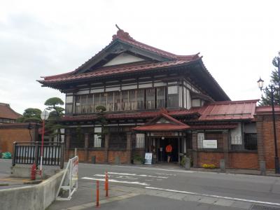 22年夏　東北ツーリング　4日目　高山稲荷神社から斜陽館へ行きました。
