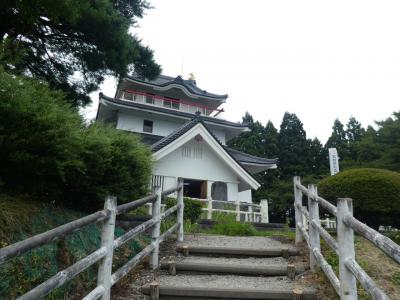 森山の山頂から(五城目町森林資料館へ)