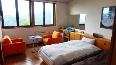 天文台（星の文化館）に泊まる 八女市星野村１泊２日旅【「星の文化館」併設プチホテル ツインルーム宿泊編】