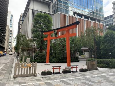 東京都中央区日本橋を行く。日本橋の三越本店は歴史的建造物だった。