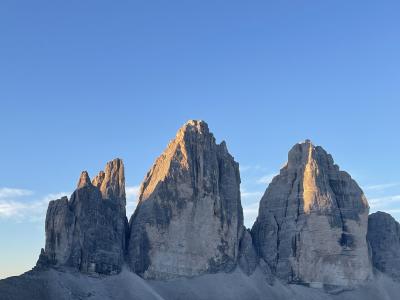 イタリア　ドロミテ山塊とチンクエテッレ