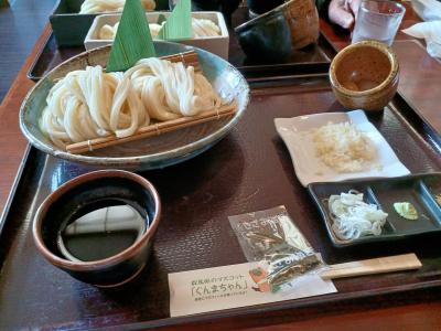 群馬、水沢うどん街と水澤寺。