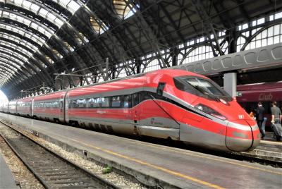 2022年10月 凱旋門賞とフレッチャロッサ・イタロで行くイタリア鉄道の旅（４）フレッチャロッサ1000ナポリ乗り鉄編