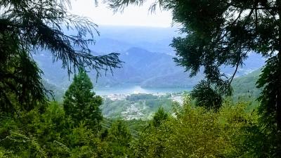 雨が降りだす前にサクッとトレッキング   小仏城山～高尾山