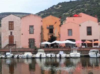 コロナ禍の海外旅行：サルデーニャ旅行の思い出②「イタリアの最も美しい村『ボーザ Sosa』散策」
