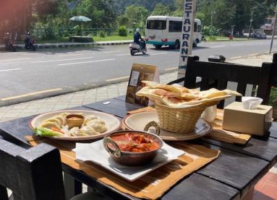 ヒマラヤ越え　アネハヅルを撮る　　２０２２年版   　第２日目　カトマンズからポカラへ