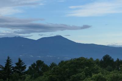 初夏の信州　薔薇紀行♪　Vol.224 ☆ザ・ひらまつ・軽井沢御代田：スイートテラスから朝の風景♪