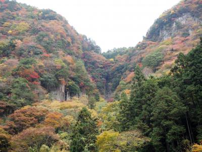 滝メグラーが行く１７４　香落渓の紅葉と水のない滝