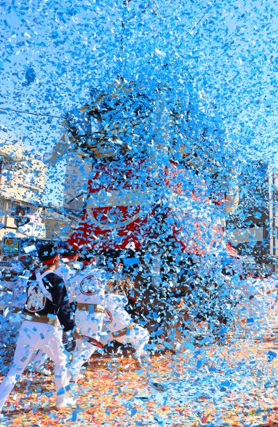 秋空に紙吹雪が舞う拳母まつり♪　悲しい事もありましたが
