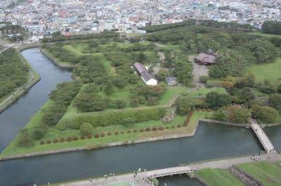 五稜郭公園とトラピスチヌ修道院