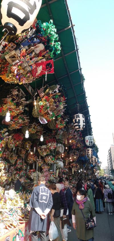 横浜　南区　化粧の井戸、横浜水天宮、常照寺（日蓮大聖人像）、大鷲神社一の酉を歩く