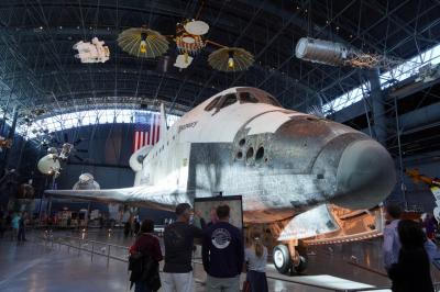 【アメリカ】紅葉シーズンのワシントンD.C.~③アーリントン国立墓地、ウドバー・ハジー・センター(航空宇宙博物館別館)