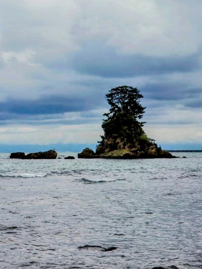 西なびグリーンパスを使っての旅　高岡と雨晴海岸とガラス美術館編