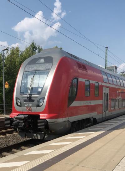 ベルリン郊外の貨物列車と機関車２０２２年の夏cargo trains outskirts in Berlin 2022