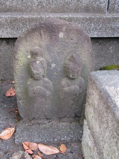 寒川神社横の道祖神（寒川町宮山）