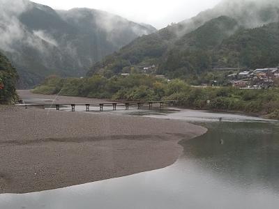 四万十川遊覧・愛ある伊予線「下灘駅」～『6つの列車と2つの秘境駅　四国ローカル列車でぐるり一周　3日間』のツアーに参加する③～