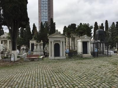 イスタンブールのギリシャ人墓地を散歩他