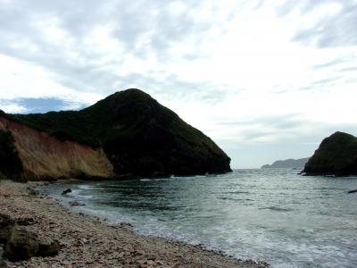 大海原に浮かぶ地　小笠原諸島への旅　その２　船酔い状態で闘えますか(◎_◎;)？気合と根性で巡る！ＹＨに泊って、南崎と北港へＧｏ！母島滞在編