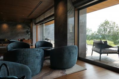 秋のザ・ひらまつ・軽井沢御代田♪　Vol.2 ☆ラウンジで優雅なウェルカム♪