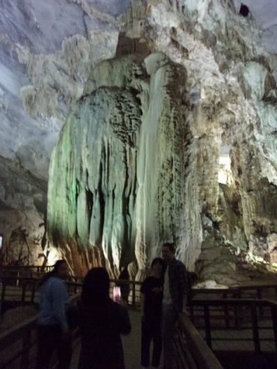 師走のベトナム11日間の旅　⑦　６日目　世界遺産フォンニャ洞窟