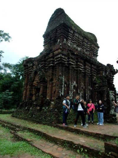 師走のベトナム11日間の旅　⑩　8日目　チャンパ王国の聖地　ミーソン遺跡