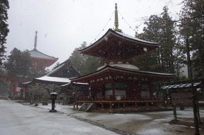 奈良・和歌山２泊３日　雪景色の高野山　壇上伽藍