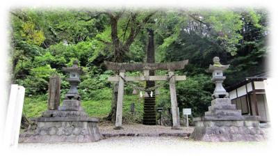 御母衣 白山神社