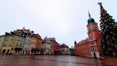 女1人旅 ワルシャワ乗り継ぎ時間で簡単半日観光 空港ロッカーの使い方