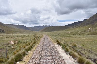2018年ペルー・ボリビア旅行記　第21回　チチカカ・トレイン乗車記その3　標高4000メートルの世界へ