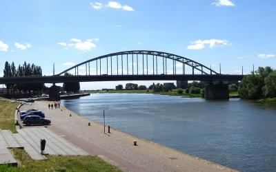2019オランダ、ベルギーひとり旅07：アーネム、橋をめぐって壮絶な戦いがあった街