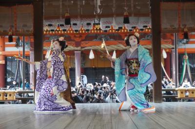 関西久しぶり旅八日間（三日目）～京都節分はしご。舞踊奉納の華やかさと艶っぽさはさすが八坂神社。吉田神社も暗闇で泣き叫ぶ鬼達が迫真の演技です～