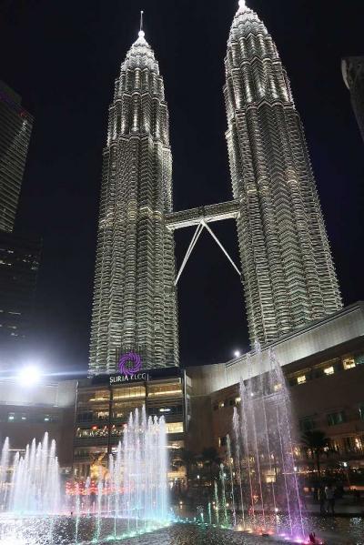 団塊夫婦の東南アジア縦断の旅・２０２３ーマレーシア（５）クアラルンプールその３・ブルーモスク＆ペトロナスツインタワー