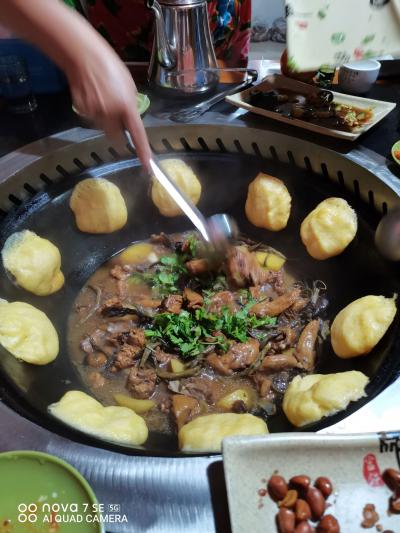 山東省胶州市（青島市県級市）にて山楂子ジュースにハマる！そして鉄鍋炖を食して感激！