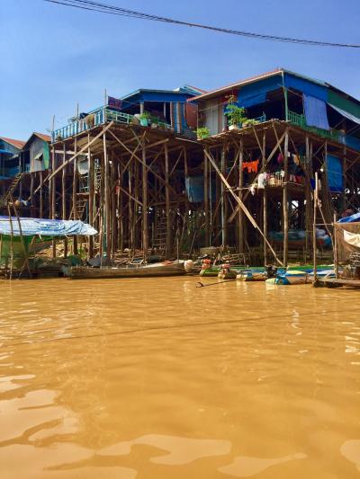 アンコールワット以外の観光地、トンレサップ湖のコンポンプルック村