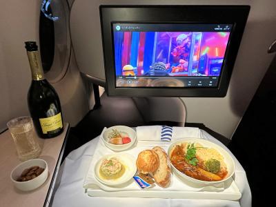 羽田空港ーフィンランド・ヘルシンキ空港間の新型ビジネスクラス「AirLounge」フィンエアーAY62便（エアバスA350-900）搭乗記★