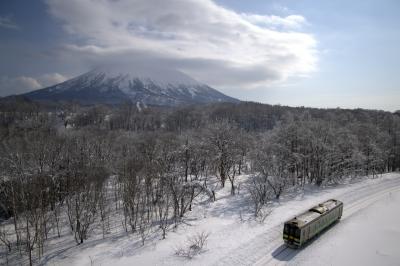 霊峰ニセコアンヌプリと廃止の決まった函館本線